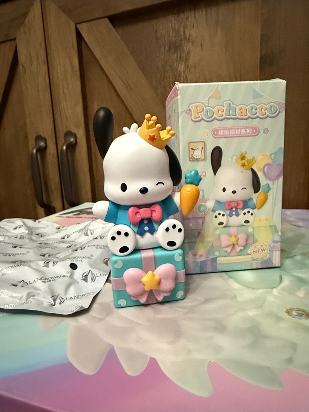 🆕 Pochacco Party Figurine